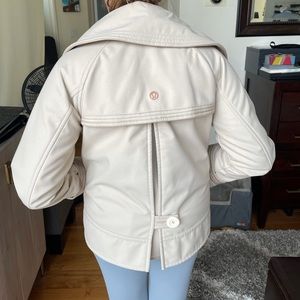 Lulu Lemon Nylon Blend Jacket Size 8